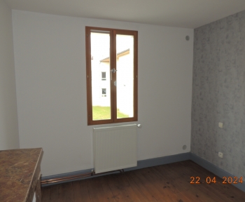 Location Appartement rénové 4 pièces Nogaro (32110)